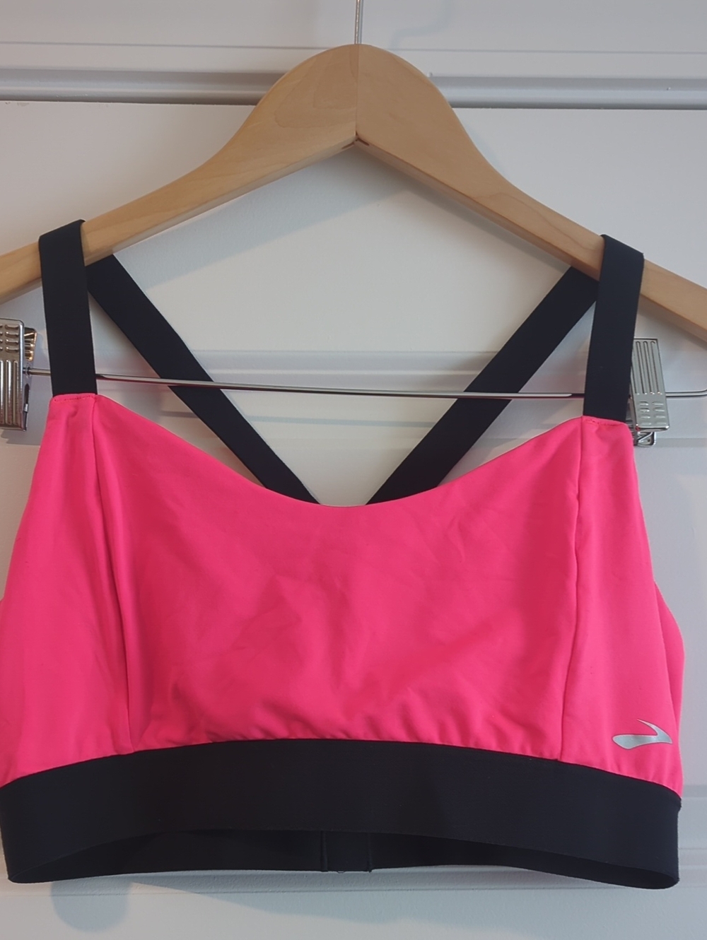 Brooks Hot Pink Sports Bra with Black Straps P2P 18 L13